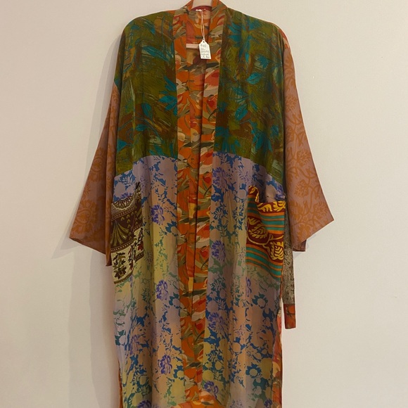 Silk Sari Robes - Picture 2 of 10